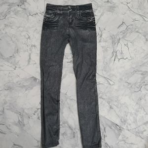 Jeggings !!!!! With back pockets